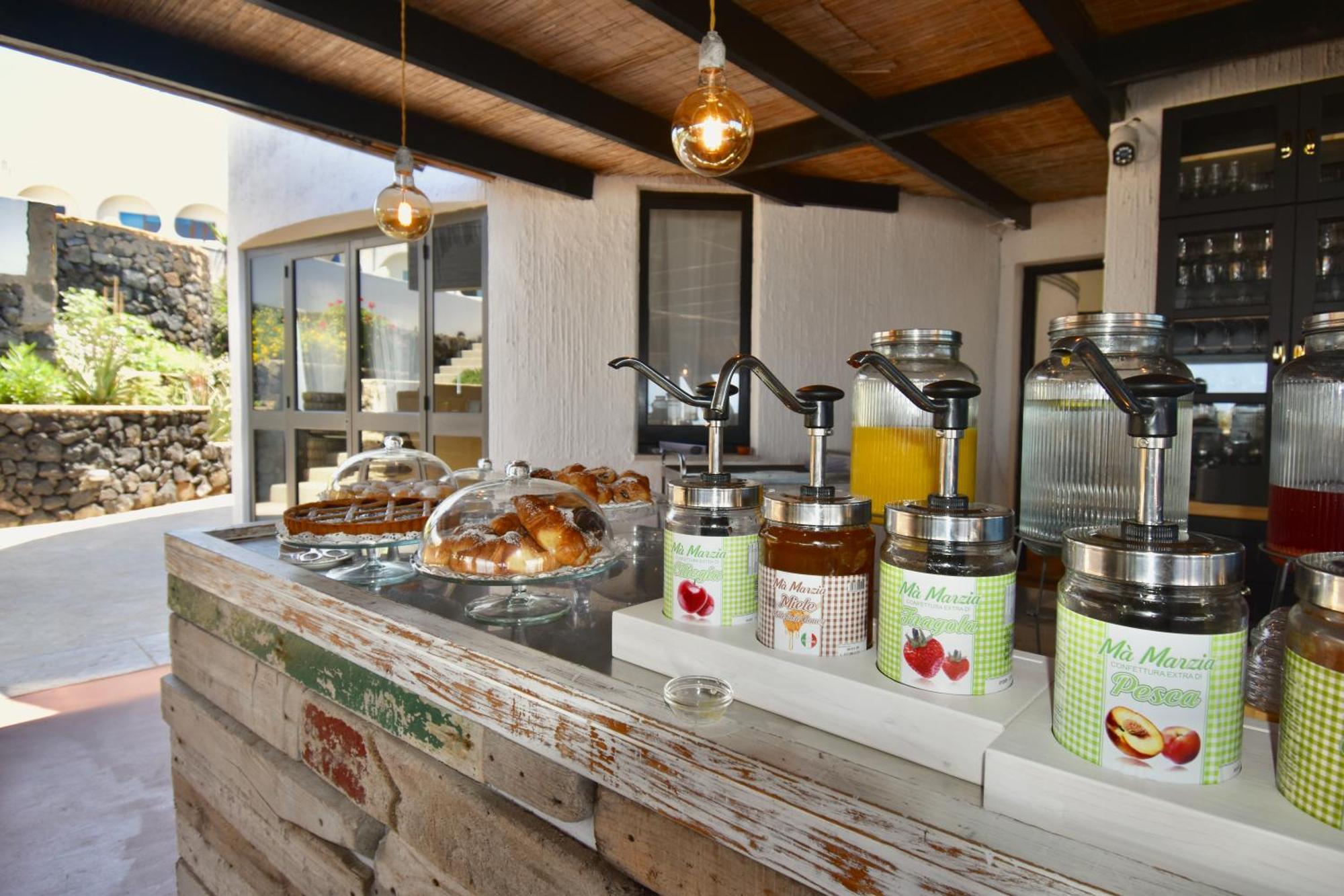 Cossyra Hotel Madonna Delle Grazie Экстерьер фото