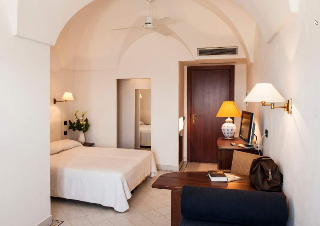Cossyra Hotel Madonna Delle Grazie Экстерьер фото